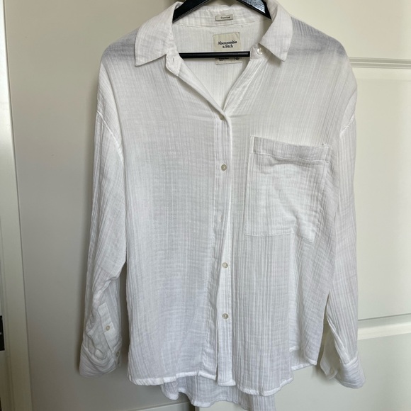 Abercrombie & Fitch Tops - Abercrombie Oversized Gauzy Shirt